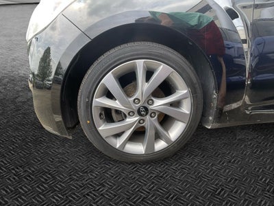 2016 Hyundai Veloster Base