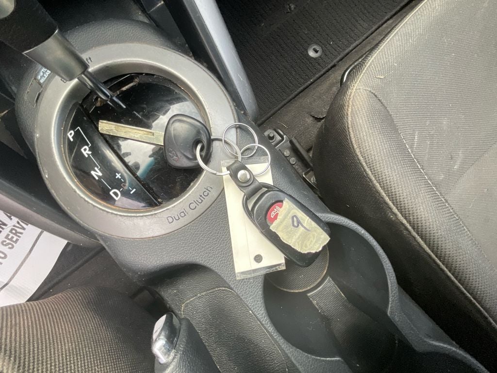 2016 Hyundai Veloster Base