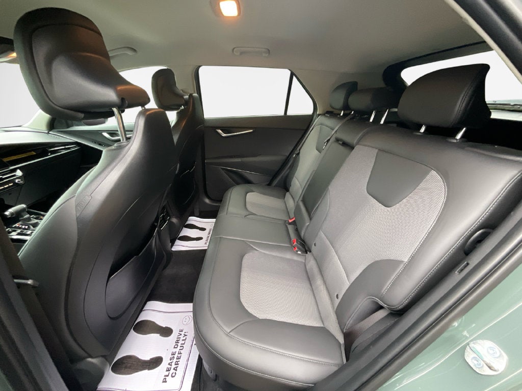 2025 Kia Niro EX