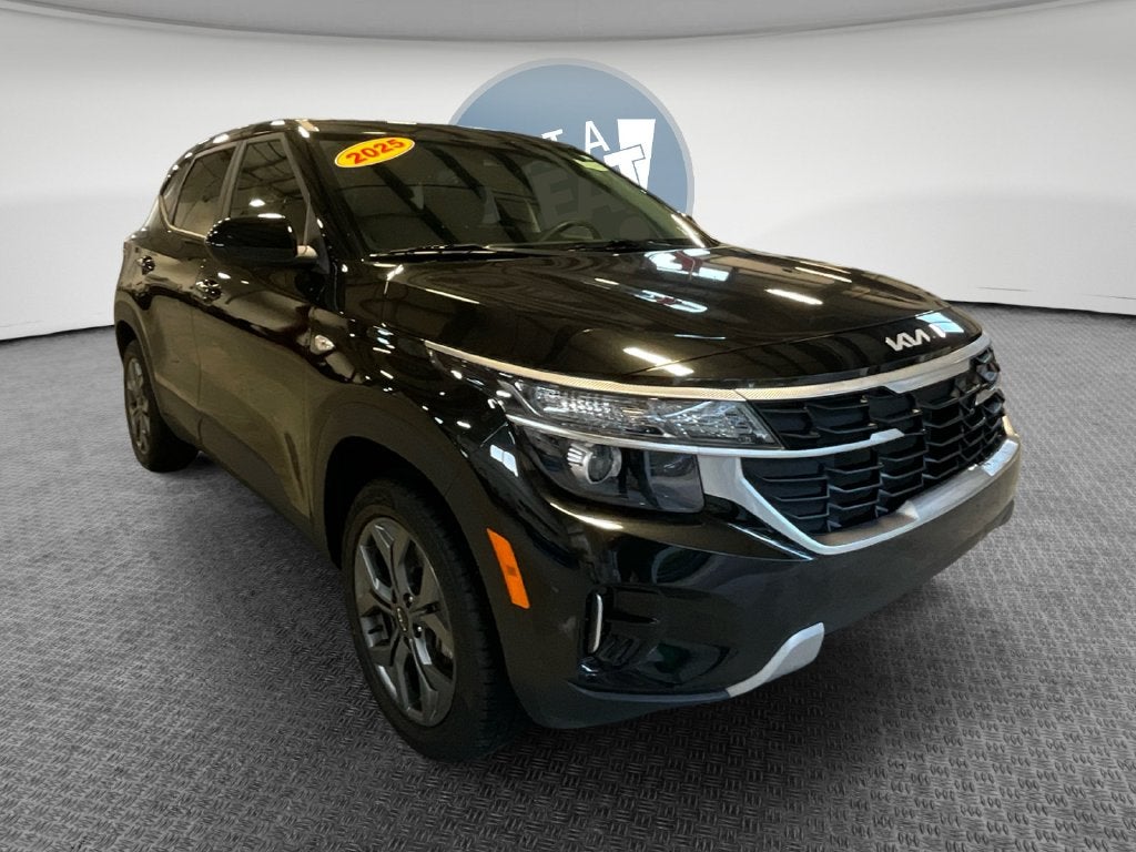 2025 Kia Seltos LX