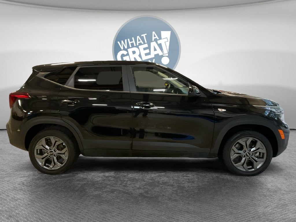2025 Kia Seltos LX