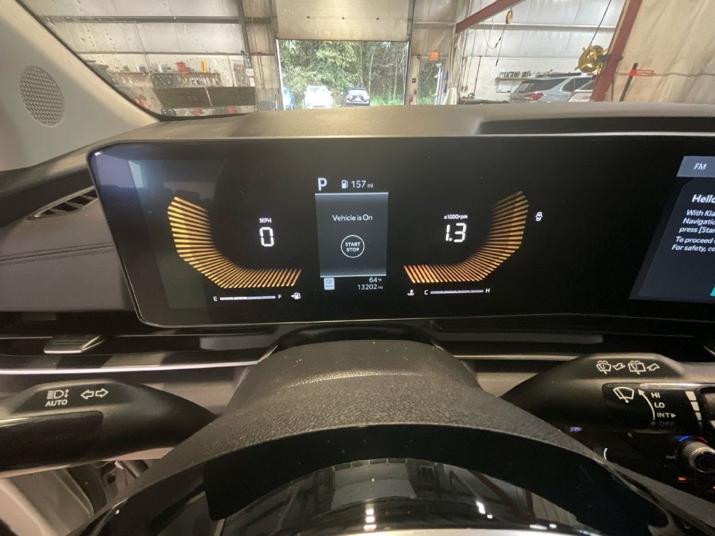2025 Kia Carnival EX