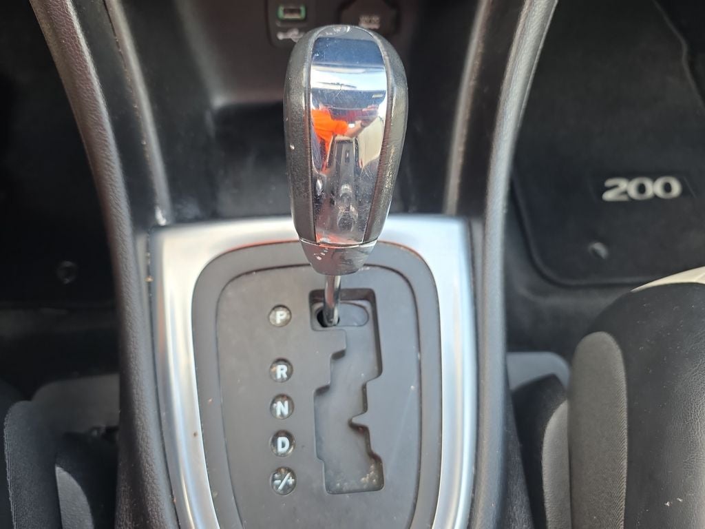 2012 Chrysler 200 Limited