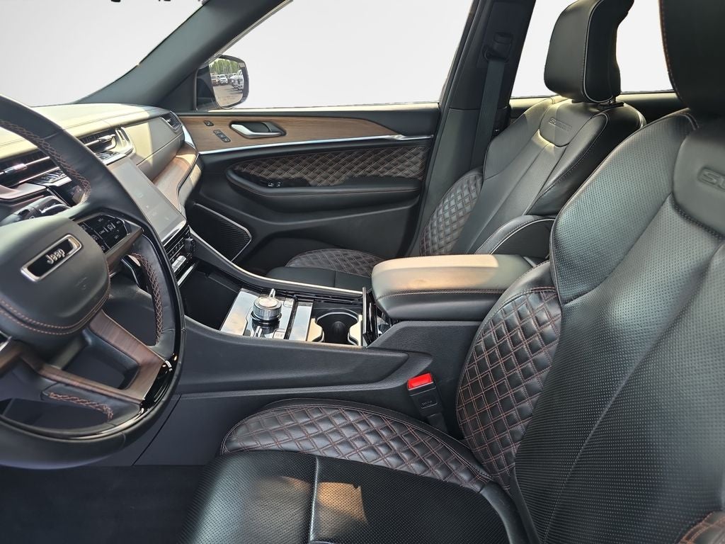 2023 Jeep Grand Cherokee Summit