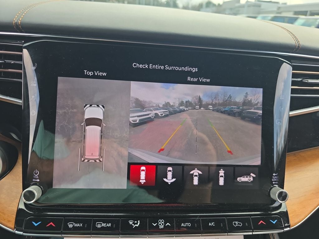 2022 Jeep Grand Wagoneer Series III