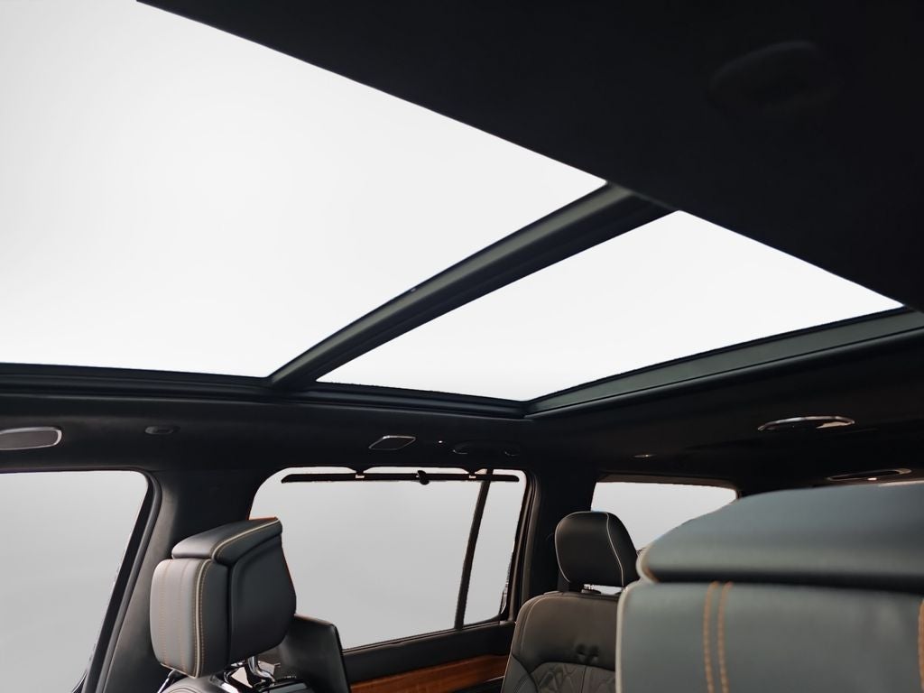 2022 Jeep Grand Wagoneer Series III