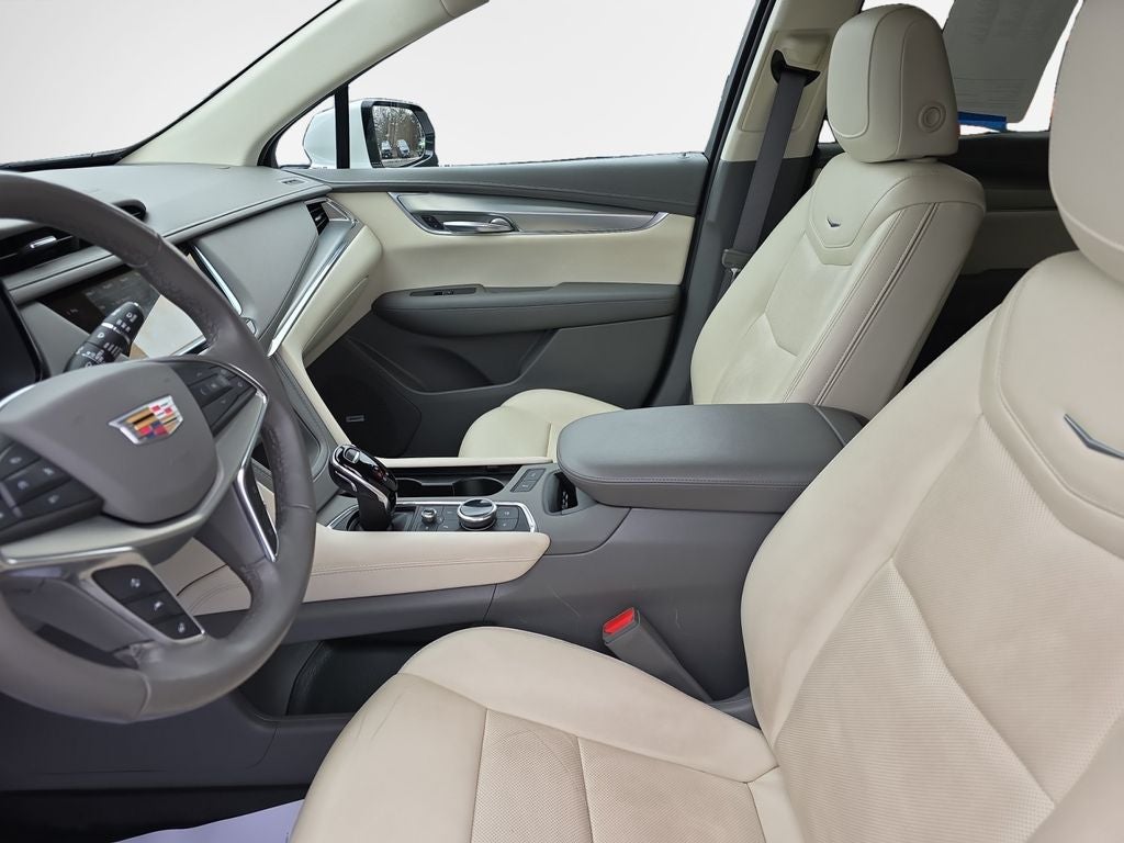 2021 Cadillac XT5 Premium Luxury