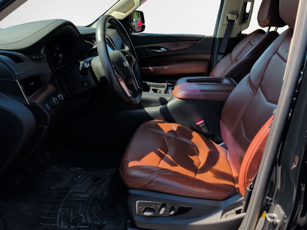 2017 Cadillac Escalade Luxury