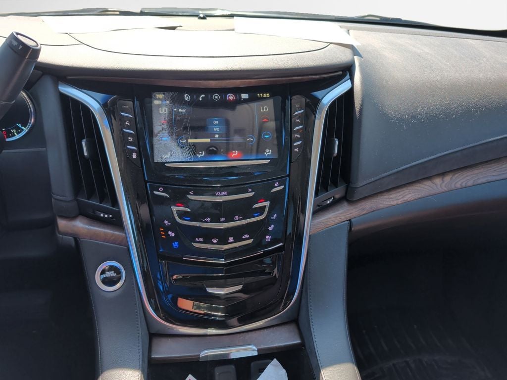 2017 Cadillac Escalade Luxury