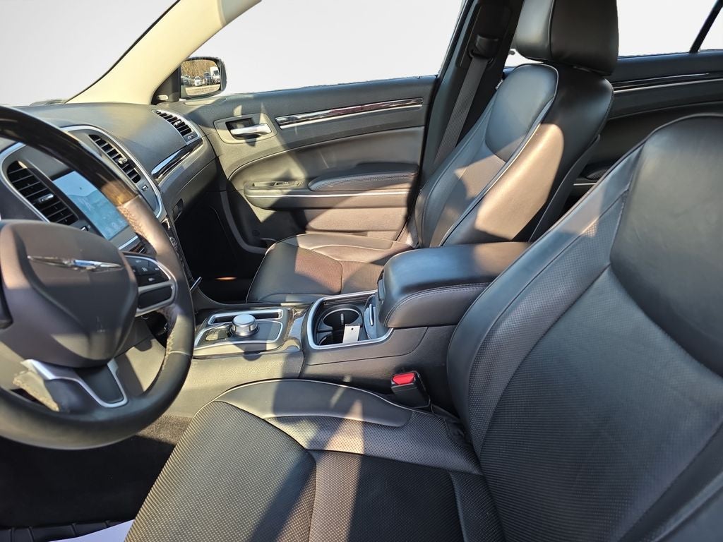 2018 Chrysler 300 Limited