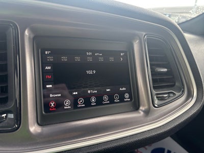 2022 Dodge Challenger SXT