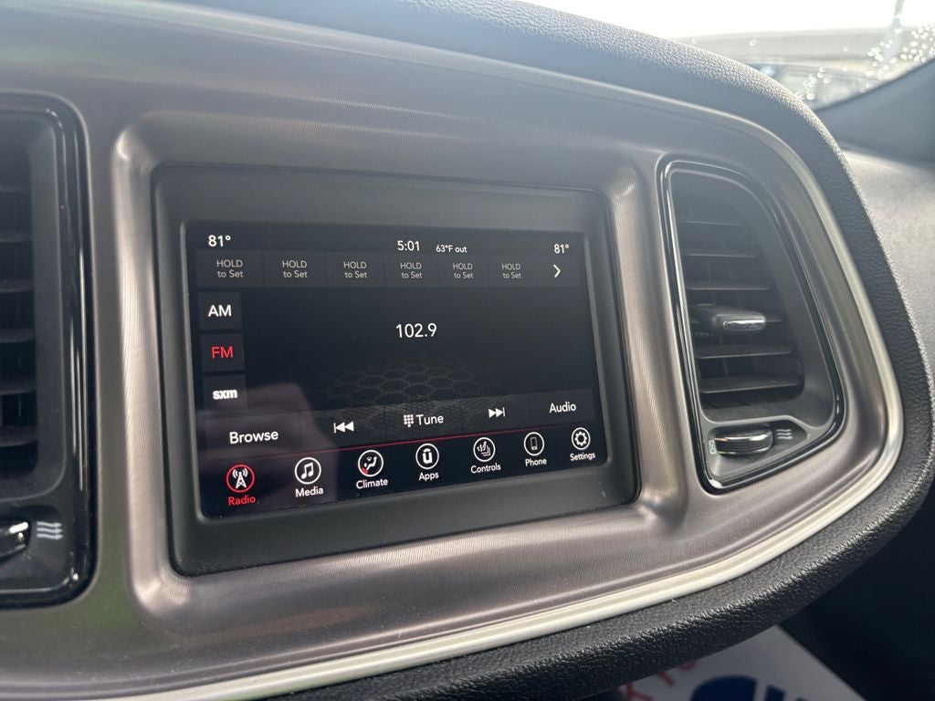 2022 Dodge Challenger SXT