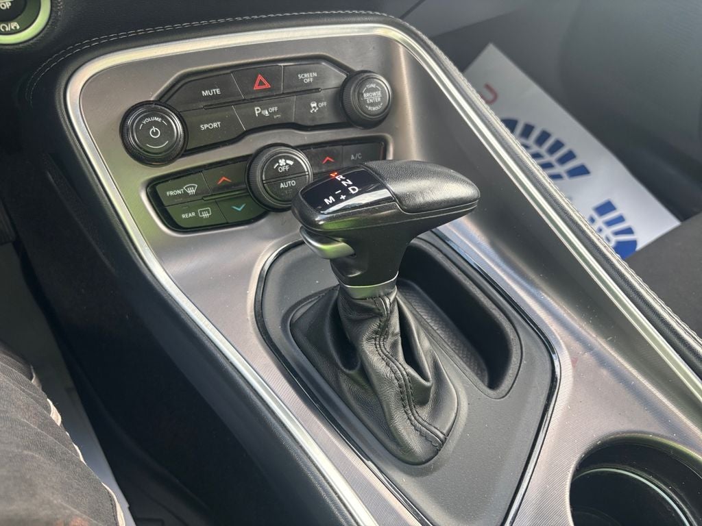 2022 Dodge Challenger SXT