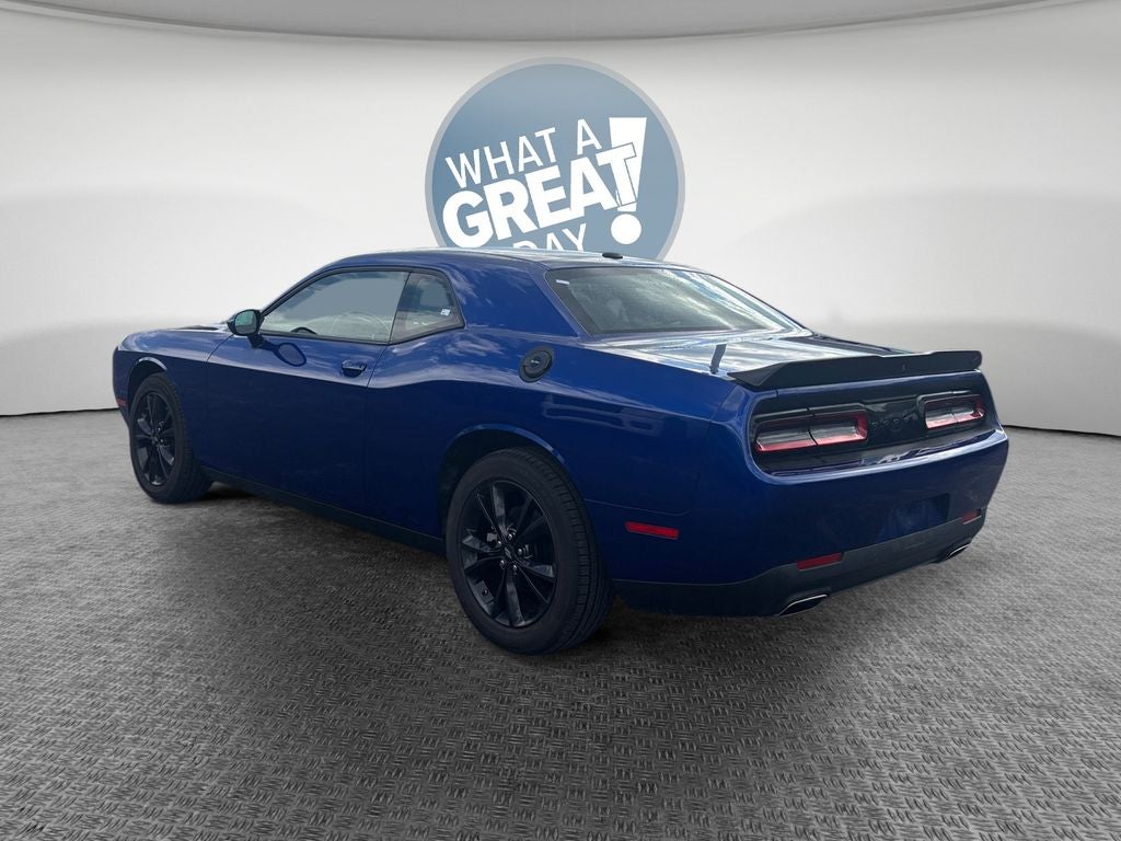 2022 Dodge Challenger SXT