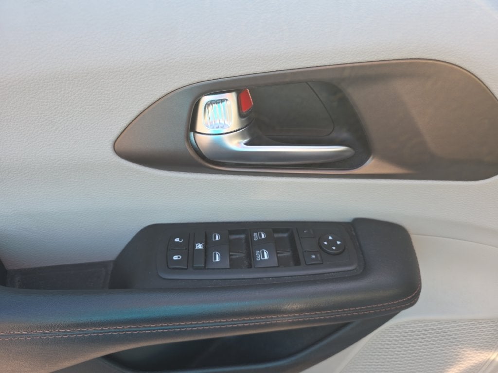 2019 Chrysler Pacifica Touring L