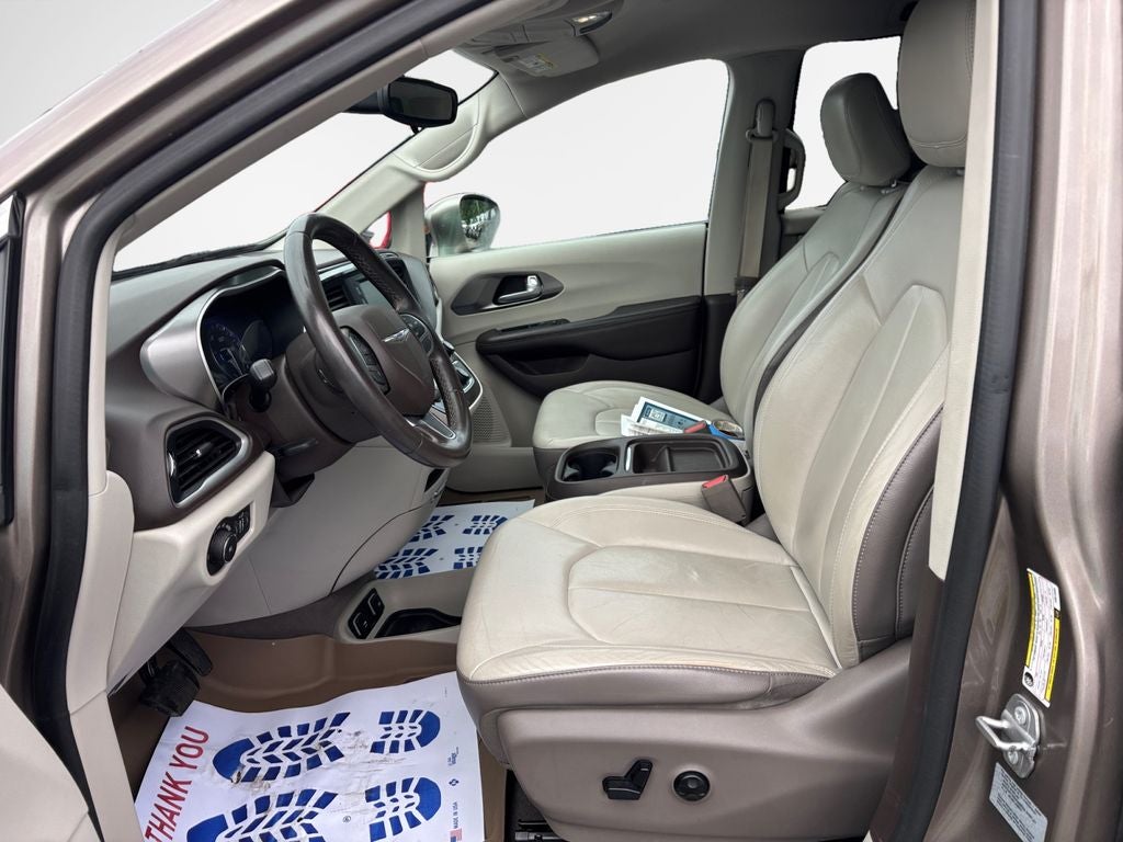 2017 Chrysler Pacifica Touring L