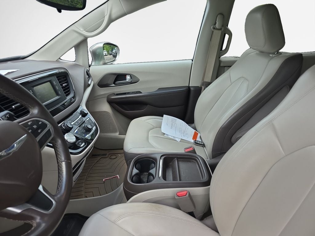 2017 Chrysler Pacifica Touring L