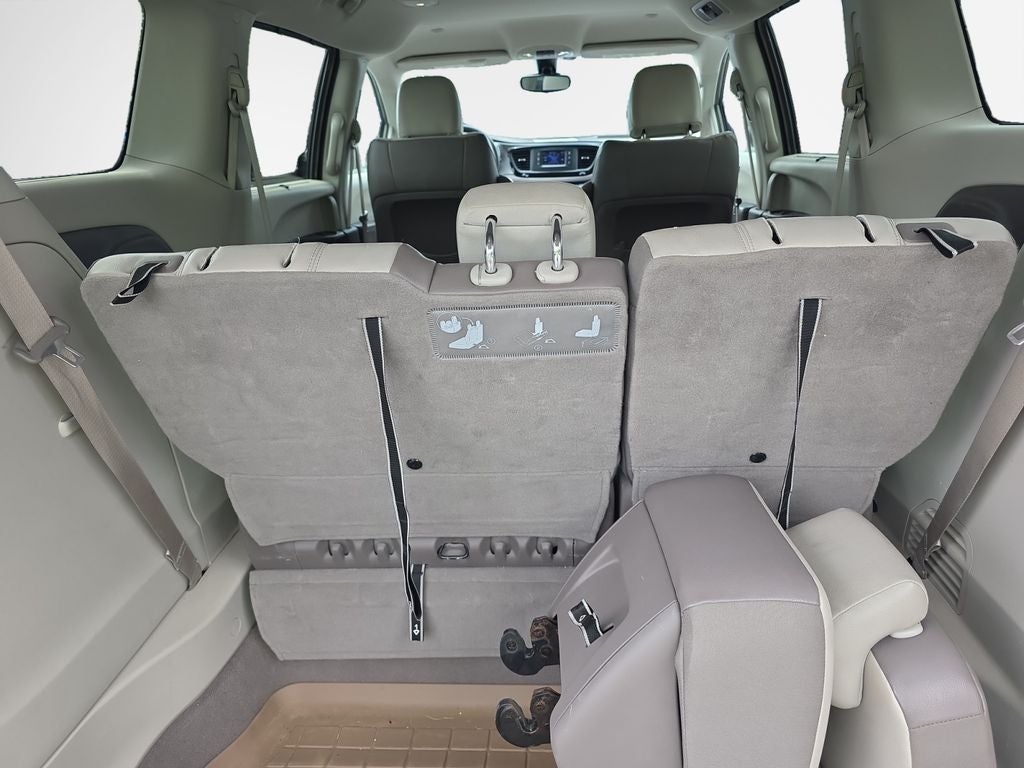 2017 Chrysler Pacifica Touring L