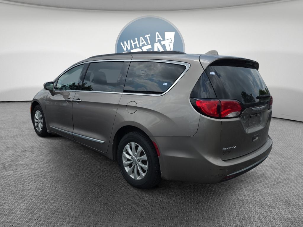 2017 Chrysler Pacifica Touring L