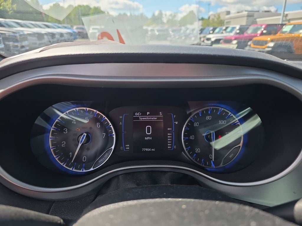 2020 Chrysler Pacifica Touring