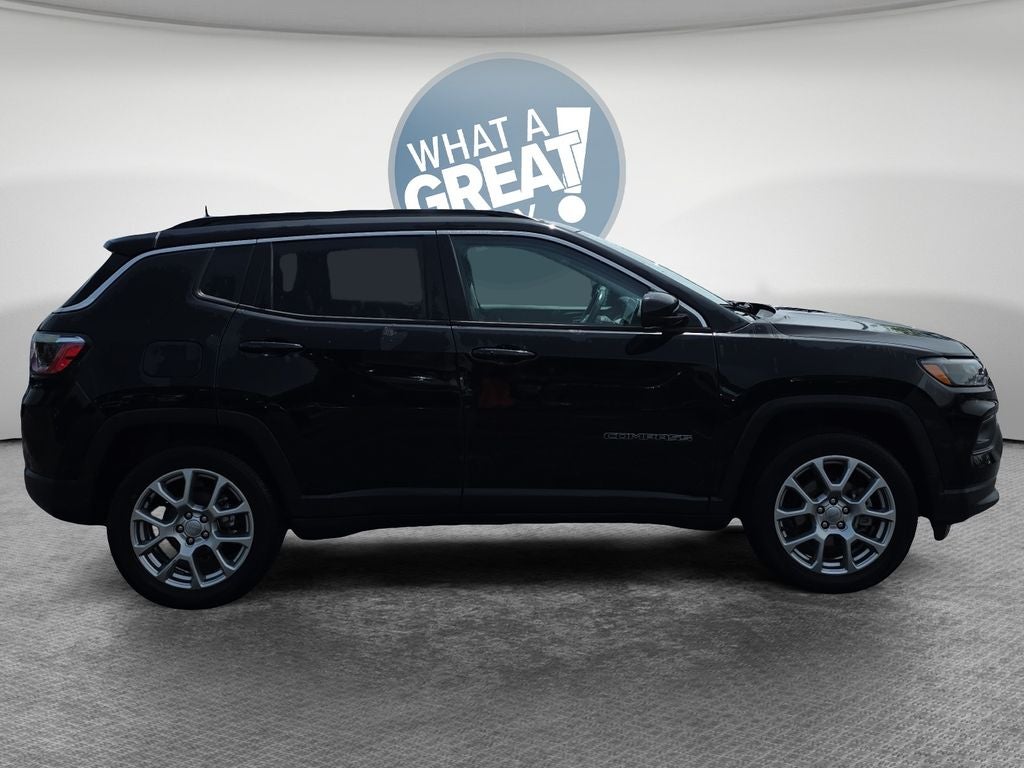 2022 Jeep Compass Latitude Lux