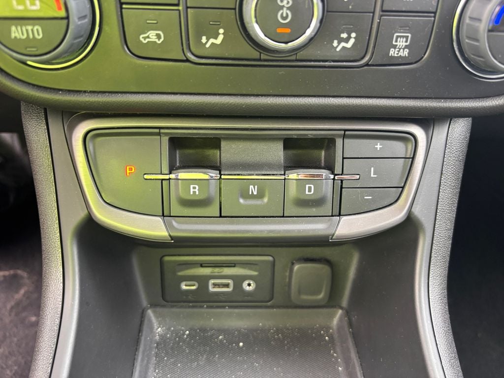 2023 GMC Terrain AT4