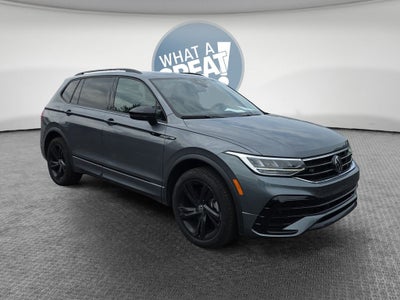 2024 Volkswagen Tiguan 2.0T SE R-Line Black