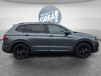 2024 Volkswagen Tiguan 2.0T SE R-Line Black