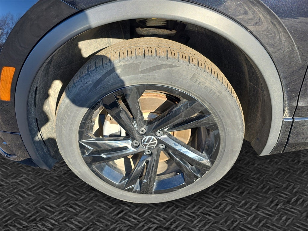 2023 Volkswagen Tiguan 2.0T SE R-Line Black