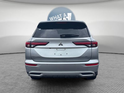 2022 Mitsubishi Outlander SE
