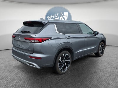 2022 Mitsubishi Outlander SEL