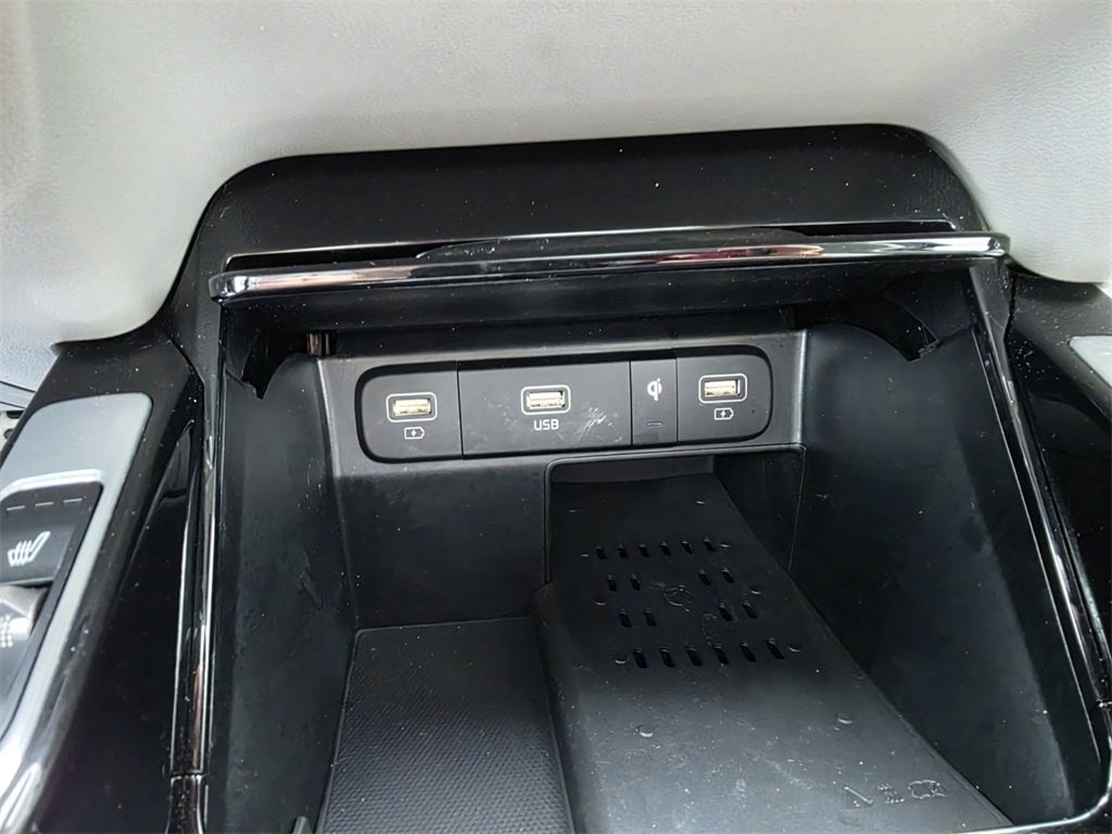 2023 Kia Sorento Plug-In Hybrid SX Prestige