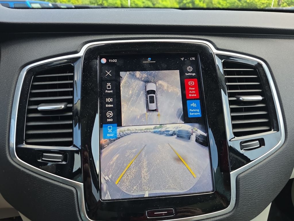 2025 Volvo XC90 B6 Plus 6-Seater