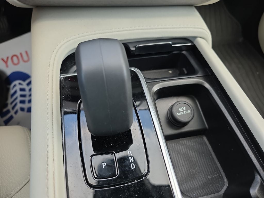 2025 Volvo XC90 B6 Plus 6-Seater