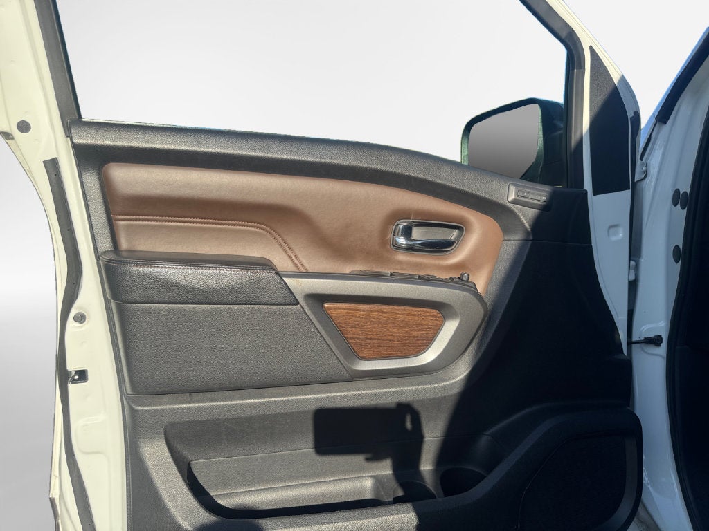 2019 Nissan Titan Platinum Reserve