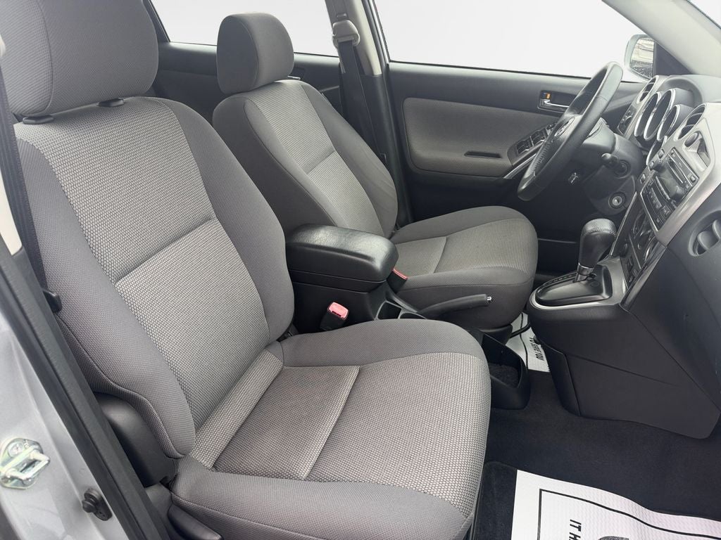 2007 Toyota Matrix Base