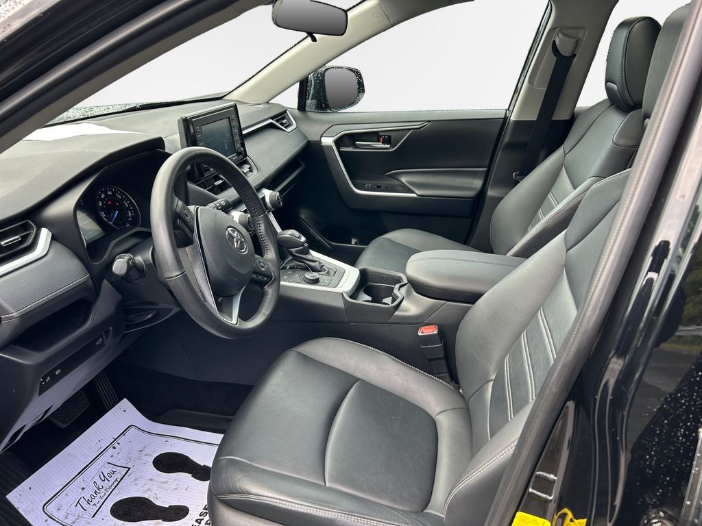 2021 Toyota RAV4 Hybrid XLE Premium