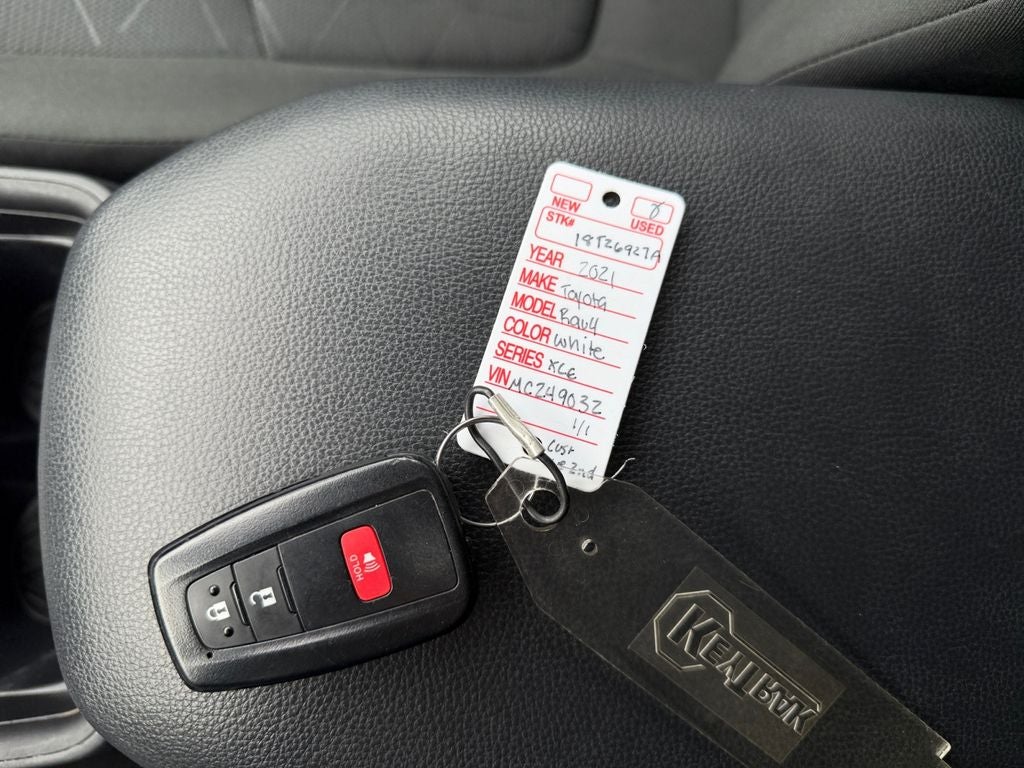 2021 Toyota RAV4 XLE