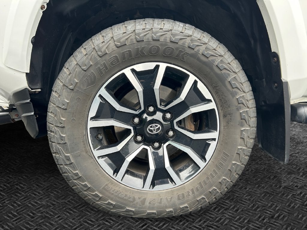 2022 Toyota Tacoma TRD Sport V6