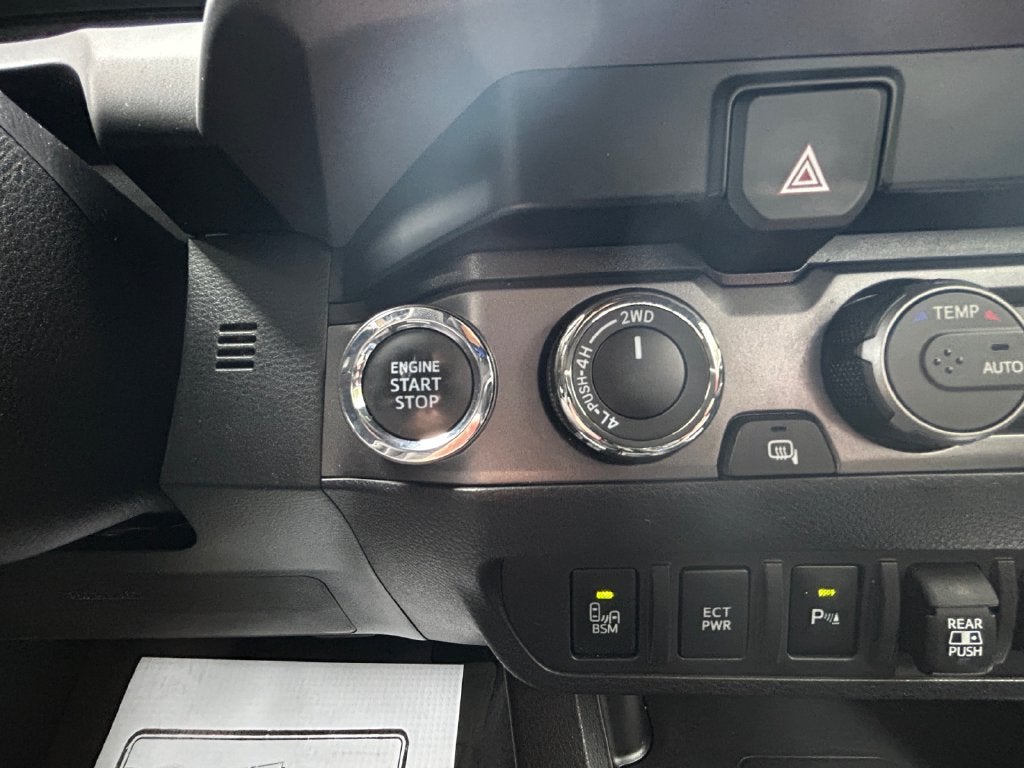 2022 Toyota Tacoma TRD Sport V6