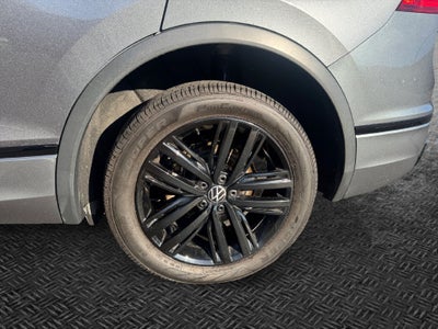 2022 Volkswagen Tiguan 2.0T SE R-Line Black