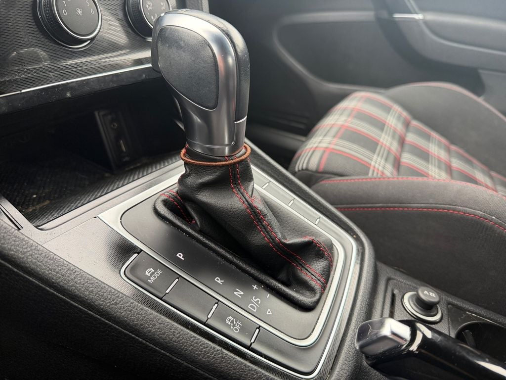 2017 Volkswagen Golf GTI S