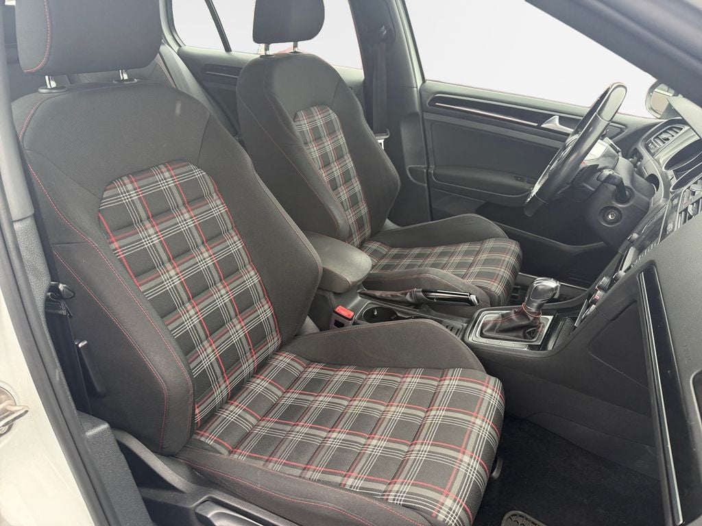 2017 Volkswagen Golf GTI S