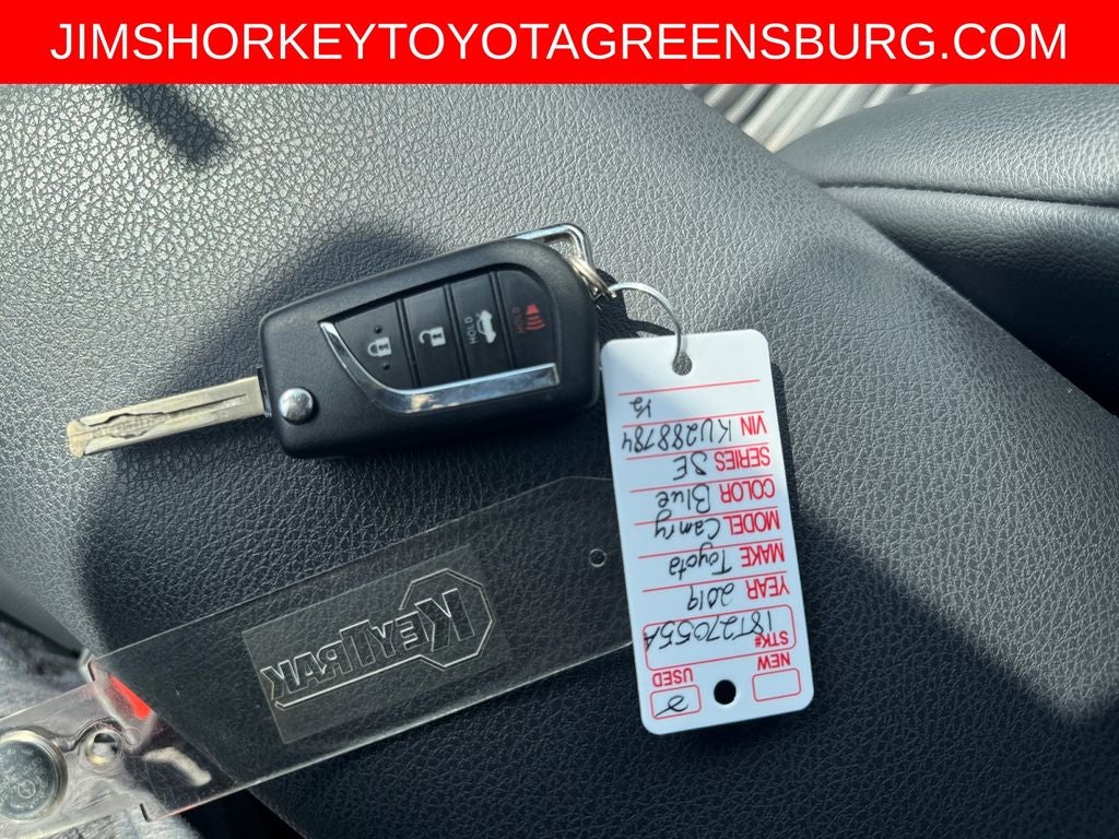 2019 Toyota Camry SE