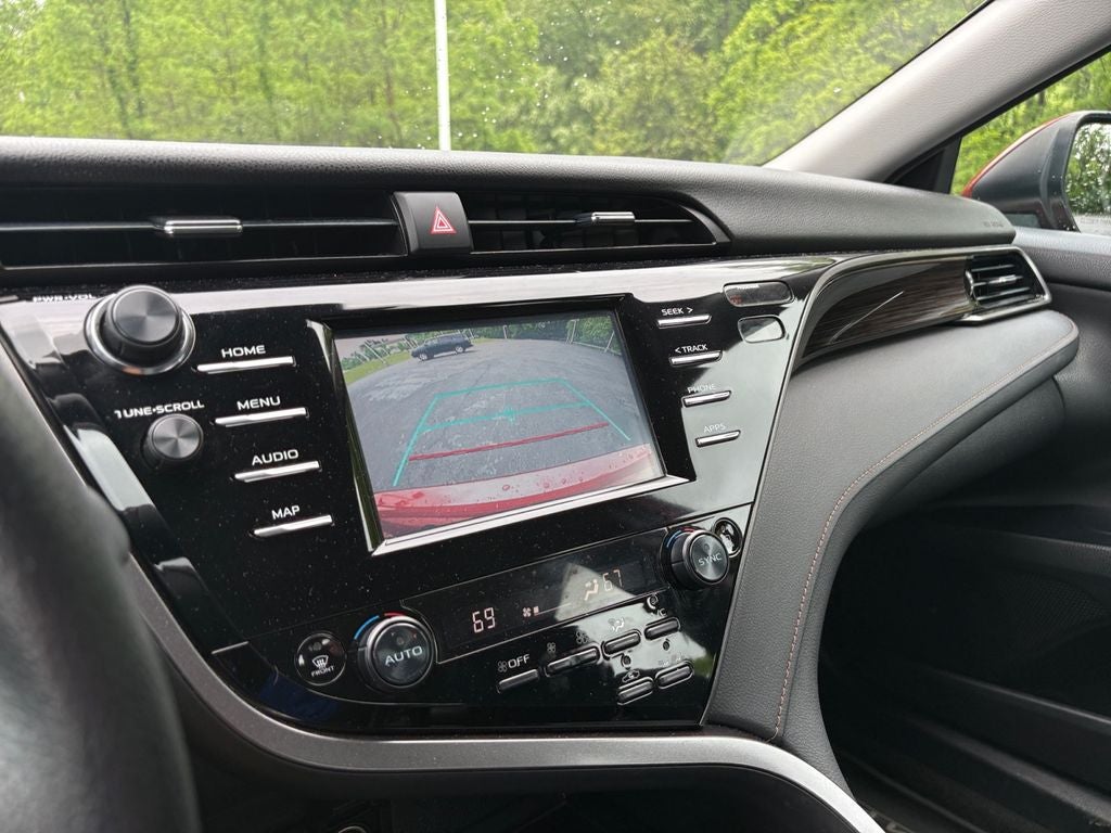 2019 Toyota Camry Hybrid LE