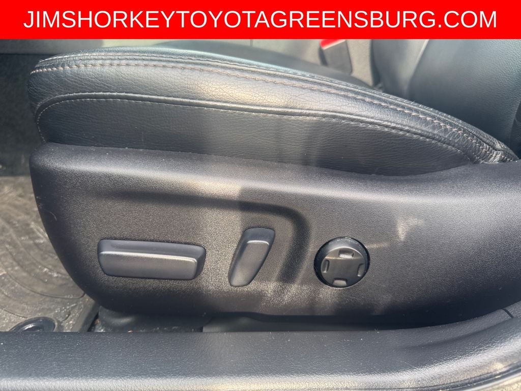 2013 Toyota Avalon XLE