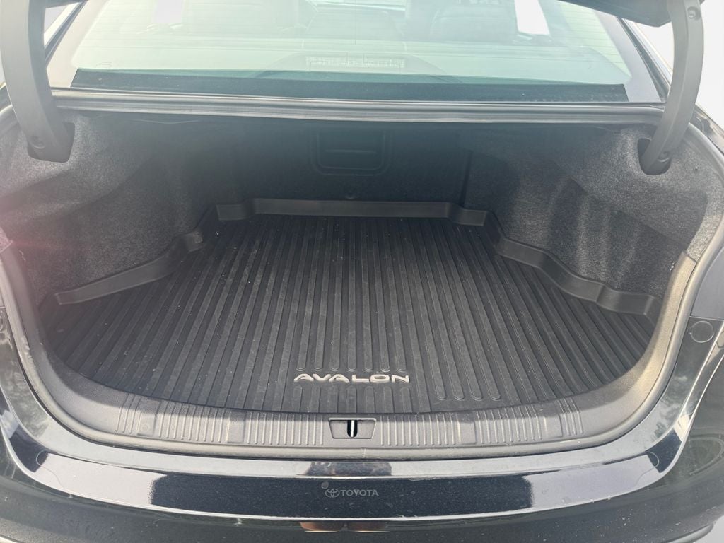 2013 Toyota Avalon XLE