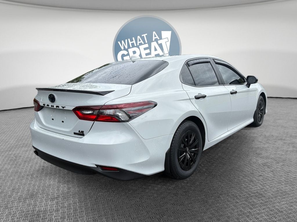2024 Toyota Camry Hybrid LE