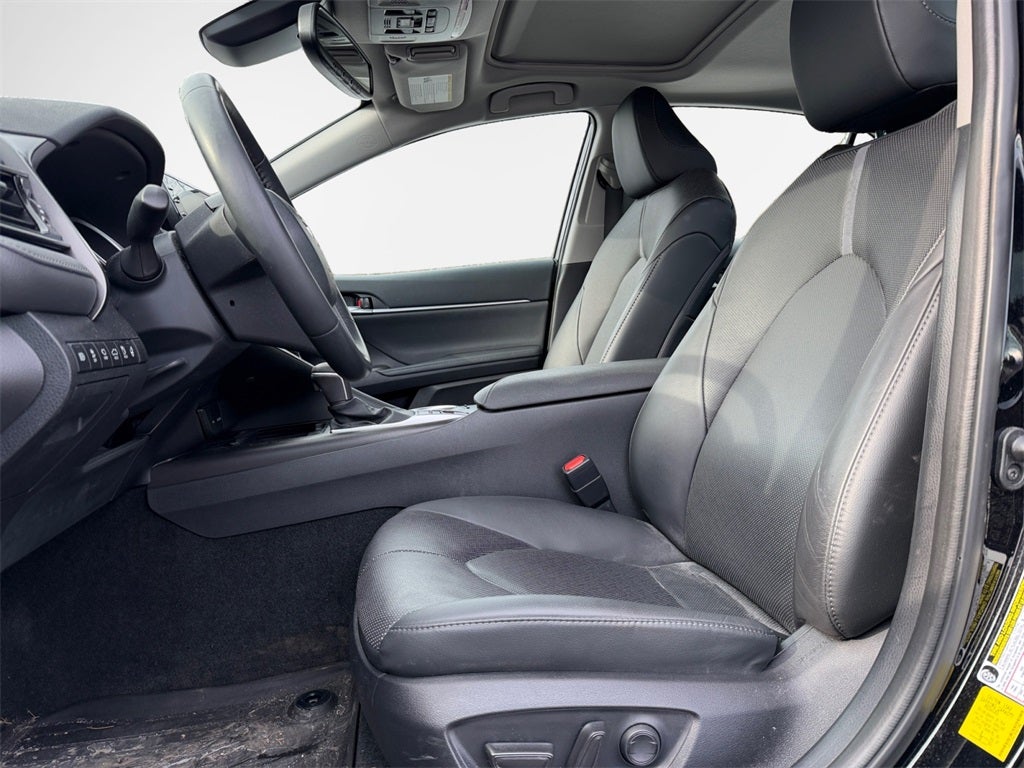 2023 Toyota Camry Hybrid XLE