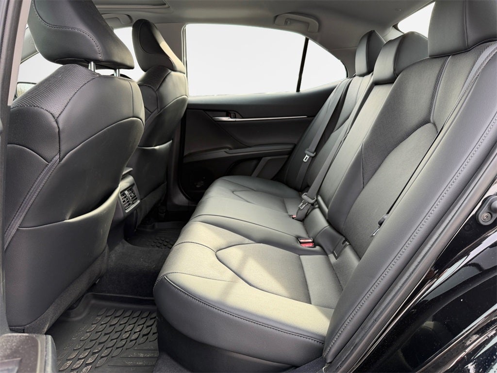 2023 Toyota Camry Hybrid XLE